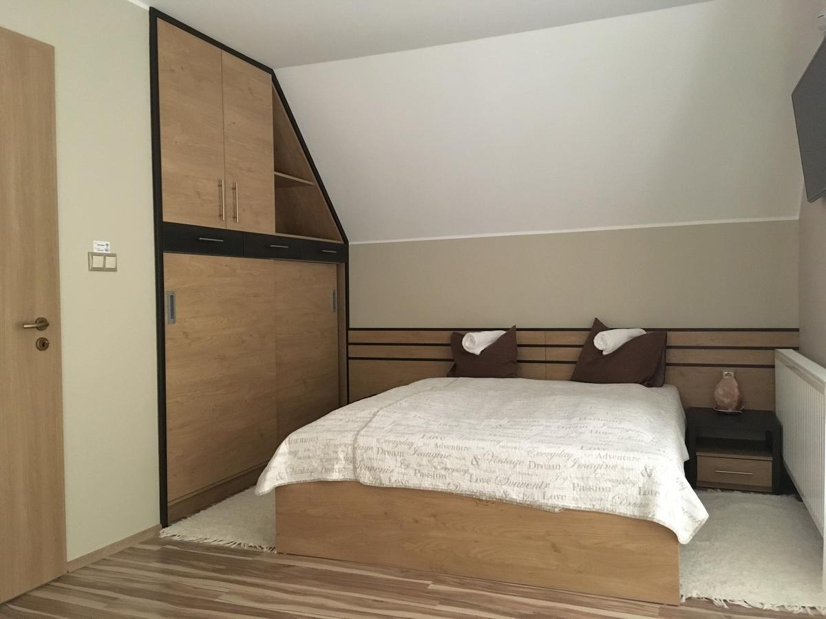 שצ'ופק Setany Apartman מראה חיצוני תמונה