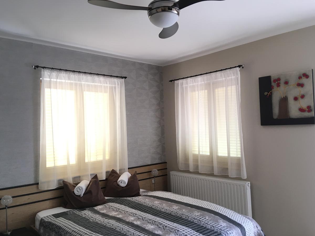 שצ'ופק Setany Apartman מראה חיצוני תמונה